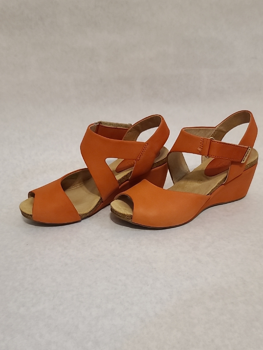 Bussola Coral Suede Open-Peep Toe Wedge Sandals (Sz 36)